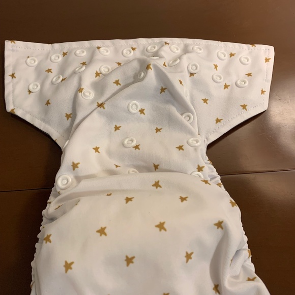 Bundle of Two All in One Diapers - Picture 5 of 8